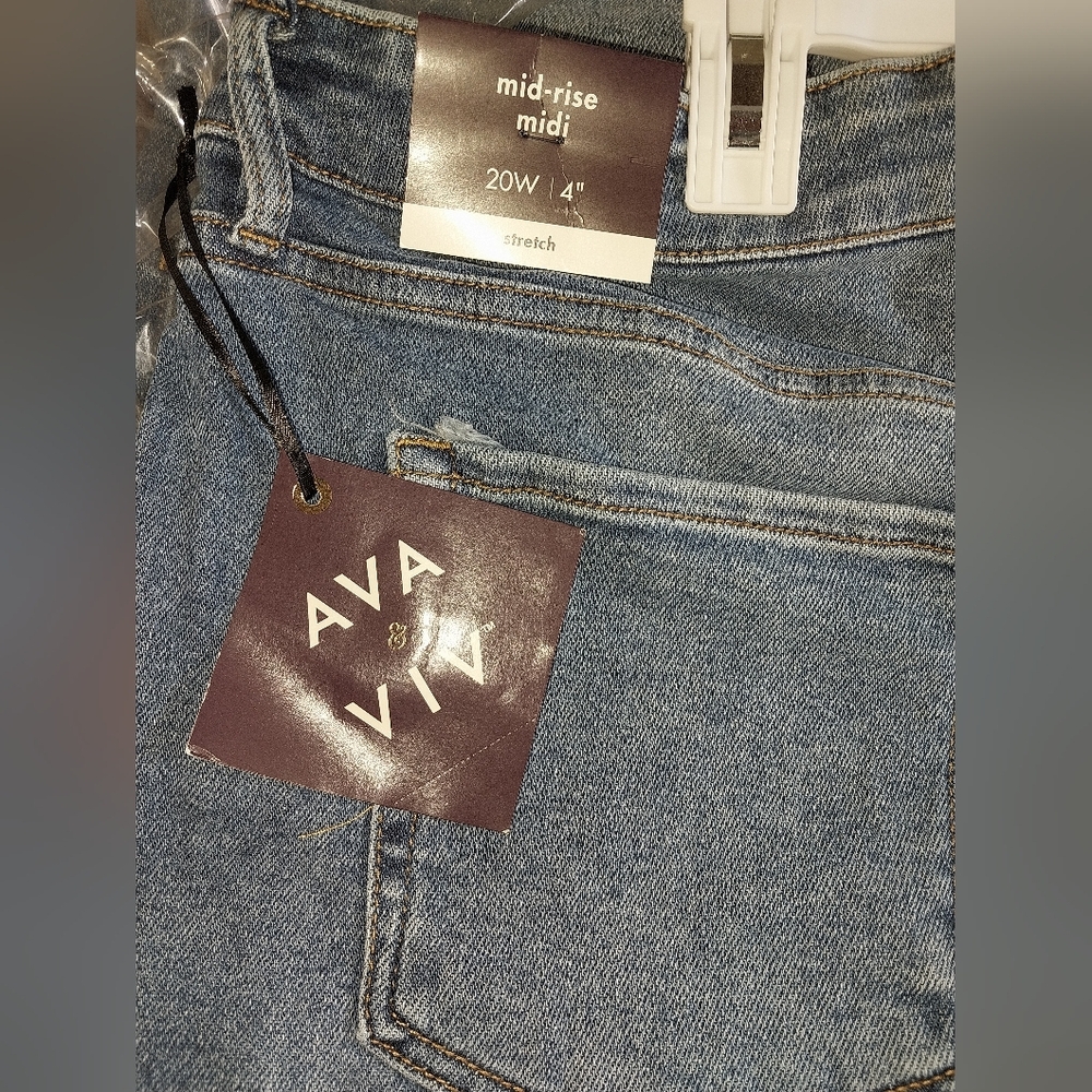 TWO Pairs Ava & Viv Denim Jean Shorts - Picture 8 of 11